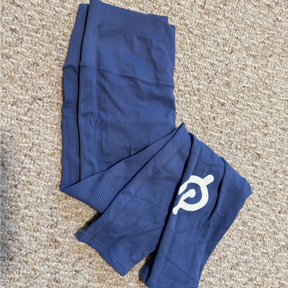 Peloton Festive Blue Shapeshifter Legging